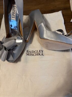 Badgley Mischka Silver Satin Bow Peep-Toe Stilettos